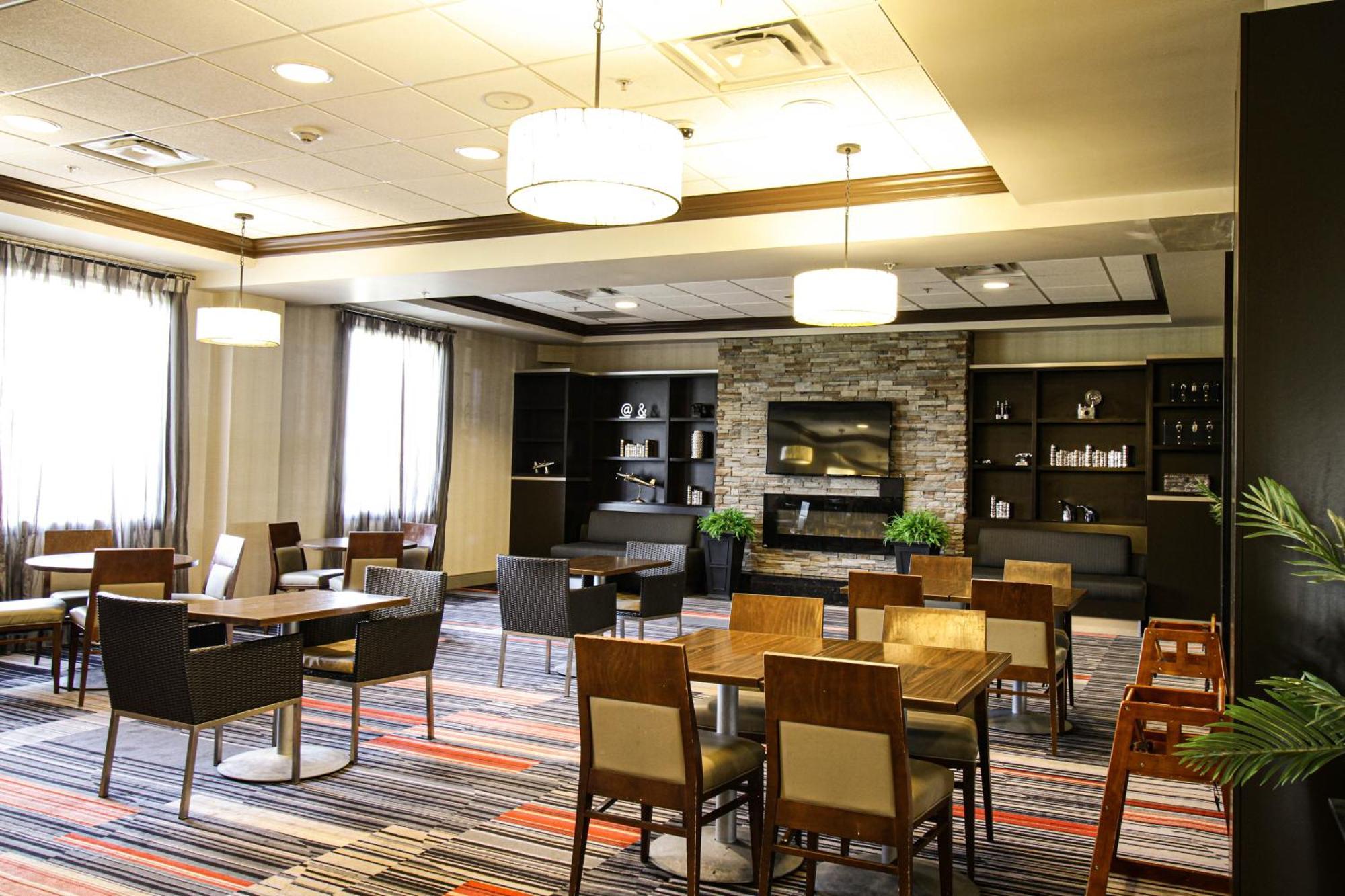 Waterloo Suites Hotel, Trademark Collection By Wyndham Экстерьер фото