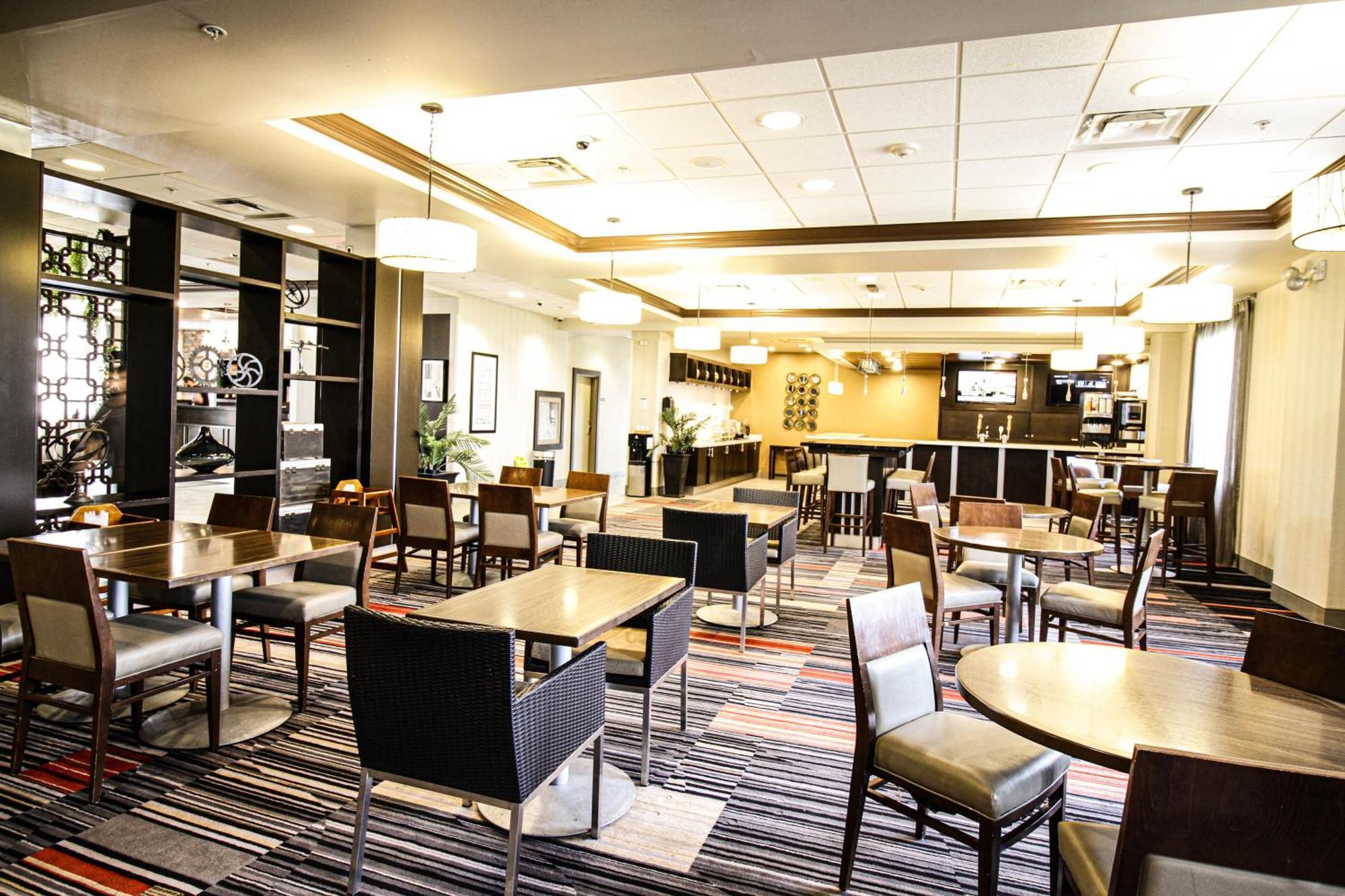 Waterloo Suites Hotel, Trademark Collection By Wyndham Экстерьер фото